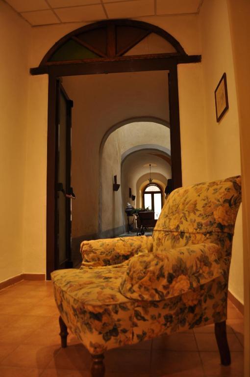 Hotel Borgo Antico Биббьена Номер фото